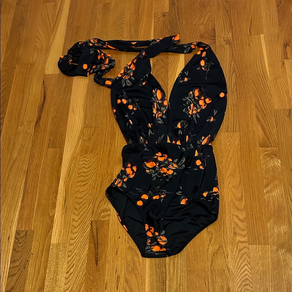 Stunning vintage inspired swimsuit size large